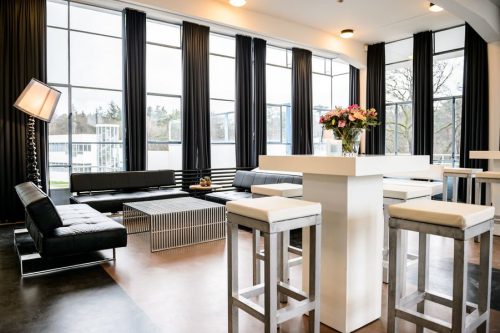 Statafel wit 1.10 x 80 x 80